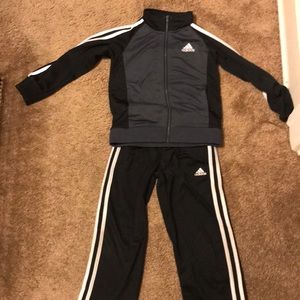Boy adidas jogging suit!!!!!!!